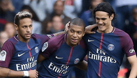 碰撞被裁判 碰撞被裁判