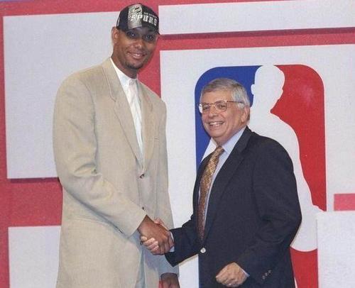 他精湛的技 他精湛的技